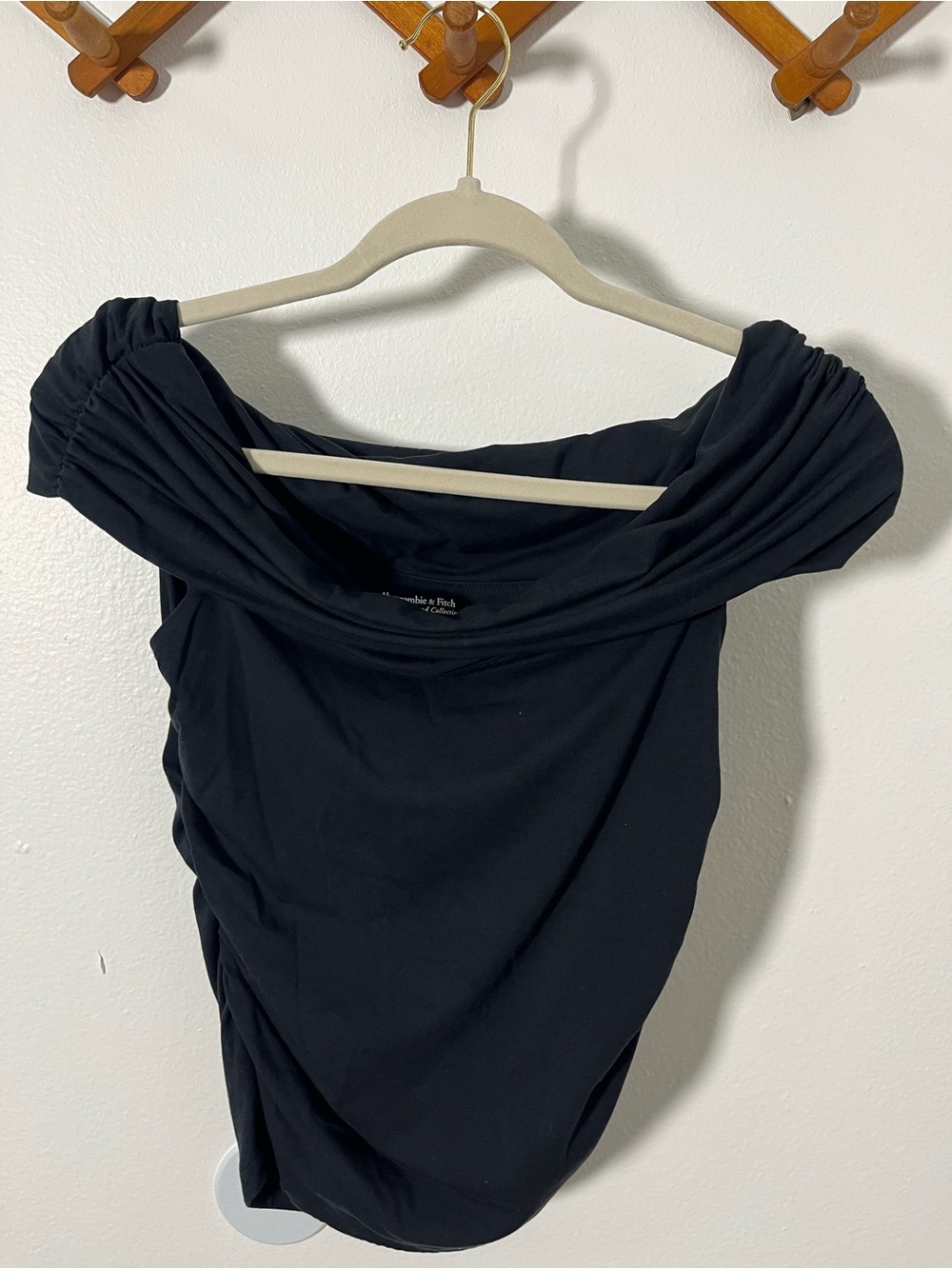 Abercrombie & Fitch SIZE S Black Off the Shoulder Ruched Top